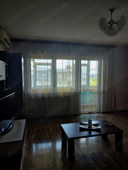 Apartament cu 2 camere decomandat în Valea Ialomiței