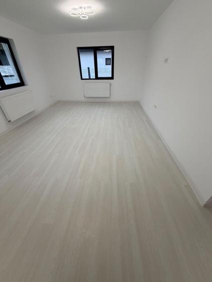 Casă cu 3 camere în Afumați