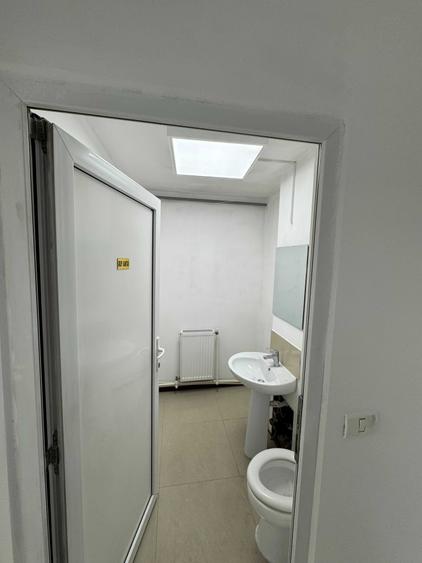 Spațiu comercial, de 90 mp, în Central