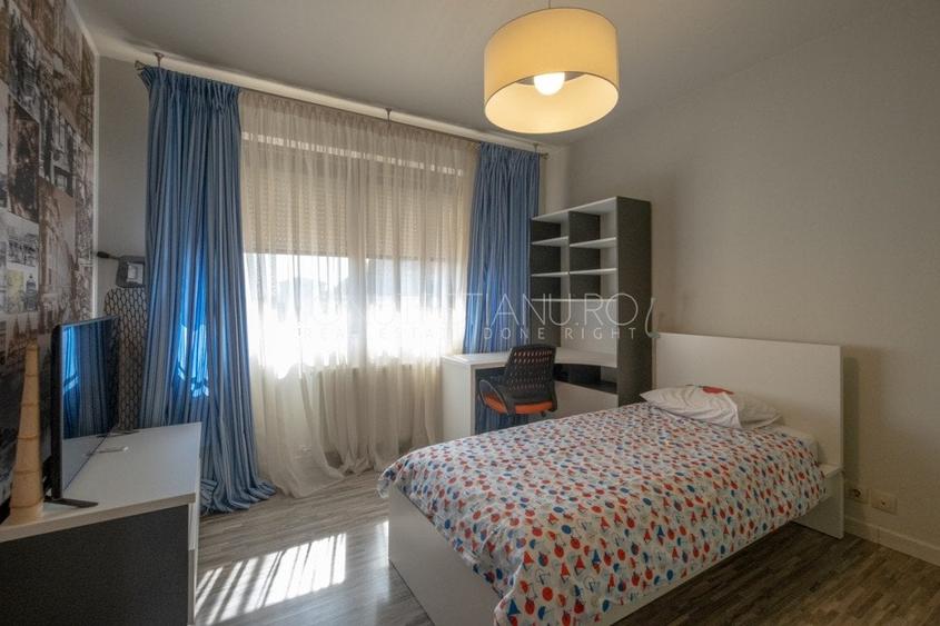 Apartament cu 3 camere semidecomandat, mobilat în Pipera