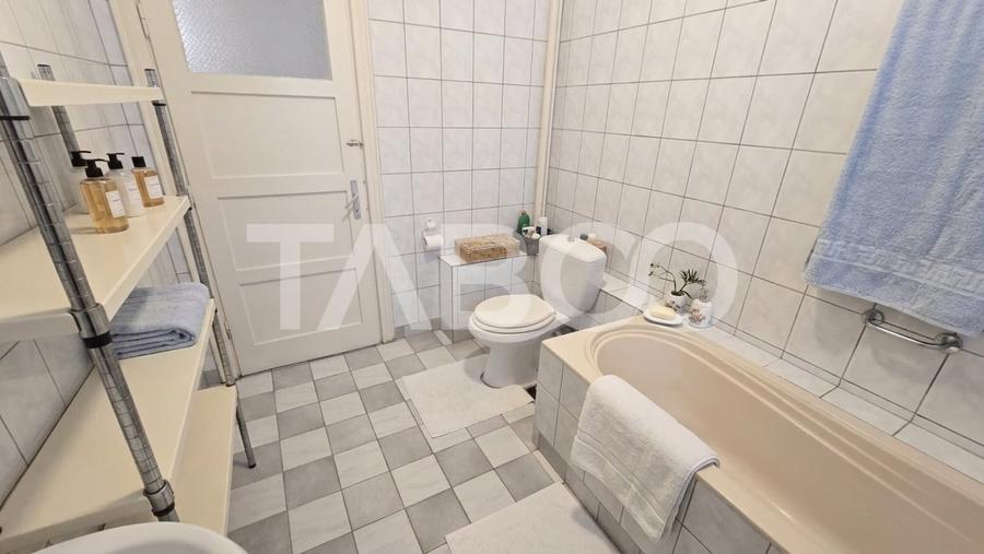Apartament cu 3 camere decomandat, mobilat în Lazaret