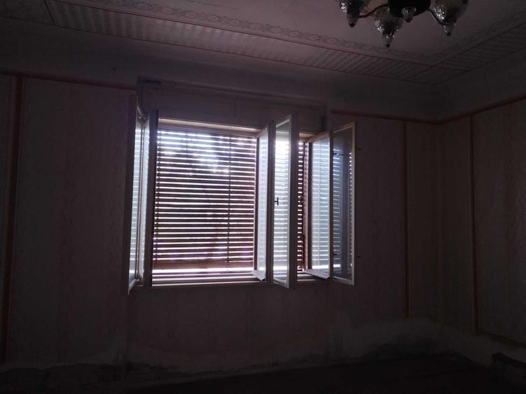 Casă cu 2 camere în Central