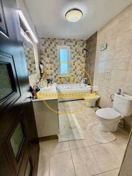 Casă individuală cu 4 camere cu Canalizare în Miroslava