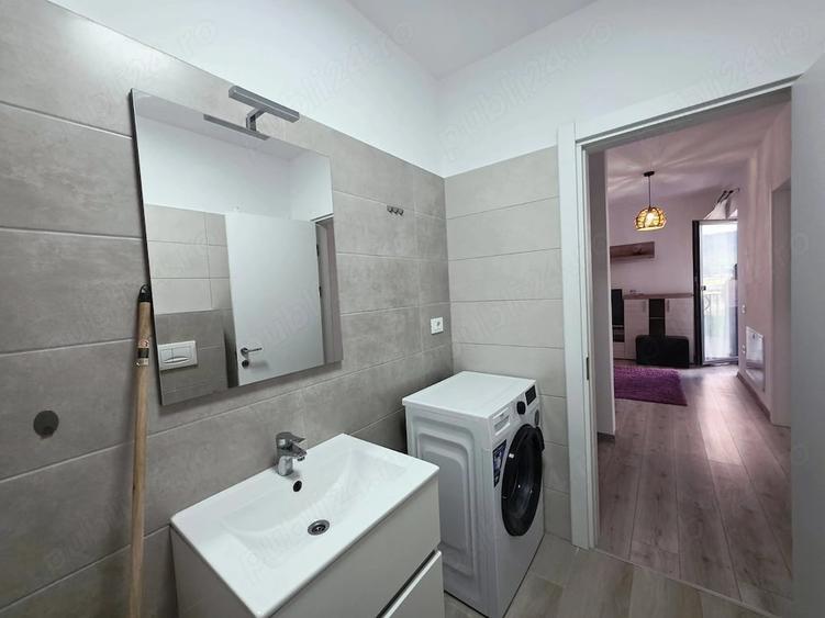Apartament cu 2 camere semidecomandat în Cristian