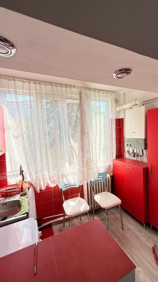 Apartament cu 3 camere decomandat în Hotvon