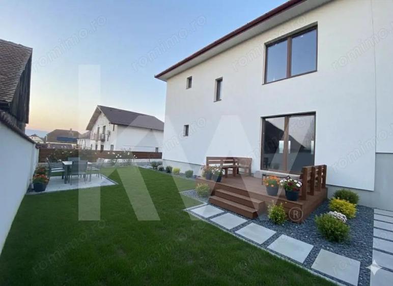 Casă cu 4 camere cu Teren 300 Mp în Șura Mică