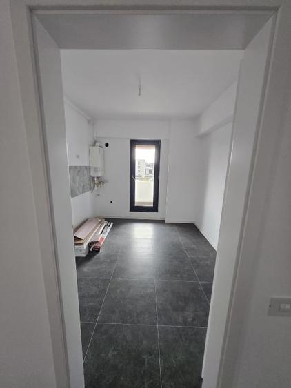 Apartament cu 3 camere decomandat în Theodor Pallady