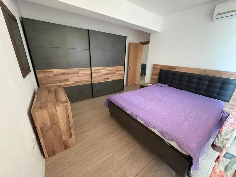 Apartament cu 2 camere semidecomandat, mobilat în Moșilor