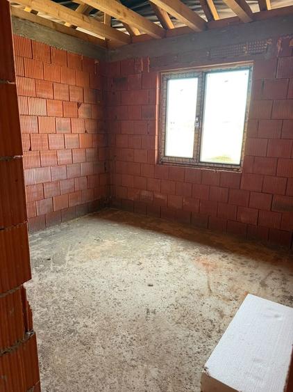 Casă cu 4 camere în Cihei