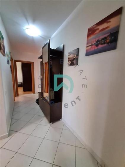 Apartament cu 2 camere decomandat, mobilat în Triaj