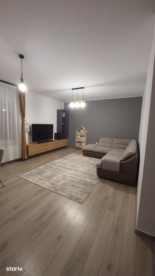 Casă cu 3 camere cu Teren 400 Mp în Săbăreni