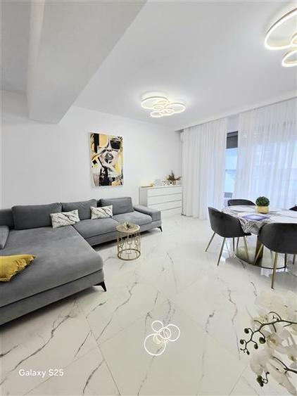 Apartament cu 2 camere decomandat, mobilat în Ultracentral