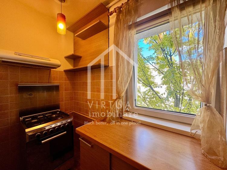 Apartament cu 4 camere decomandat, mobilat în Calea Dumbrăvii