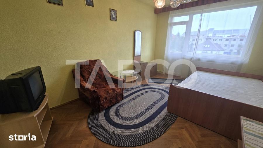 Apartament cu 2 camere decomandat în Ștrand