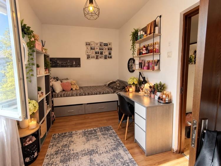 Apartament cu 2 camere semidecomandat, mobilat în Săsar