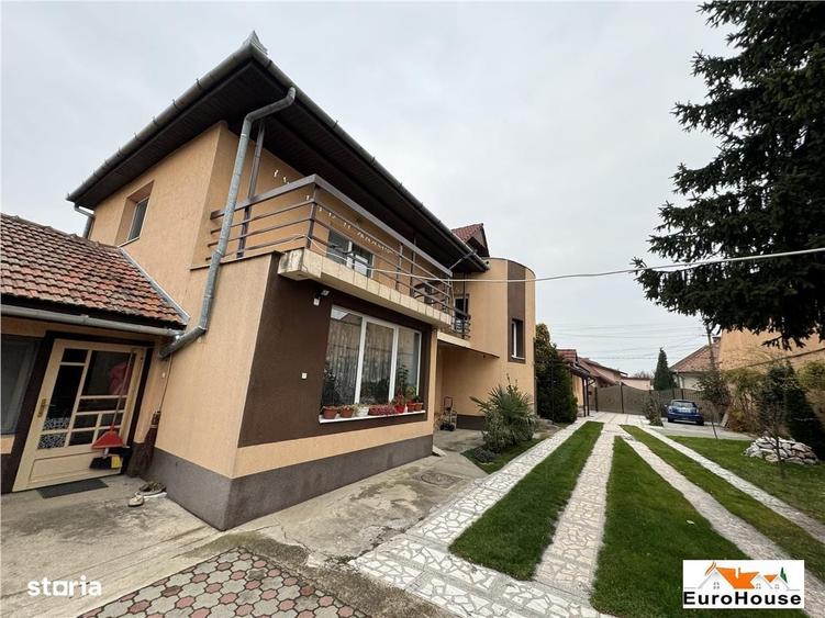 Casă cu 4 camere în Central