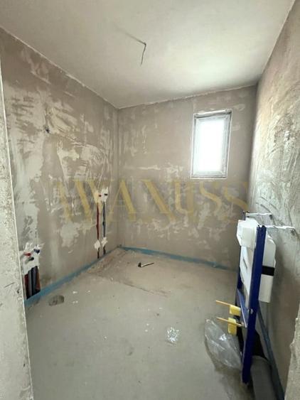 Apartament cu 2 camere semidecomandat în Florești