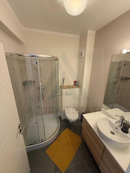 Apartament cu 2 camere semidecomandat, mobilat în Țiglari