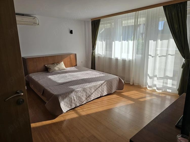Casă cu Teren 1164 Mp în Central