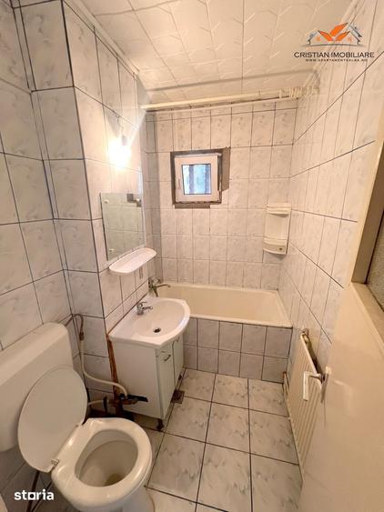 Apartament 3 camere, bloc de caramida, etajul 1, Cetate! - 6