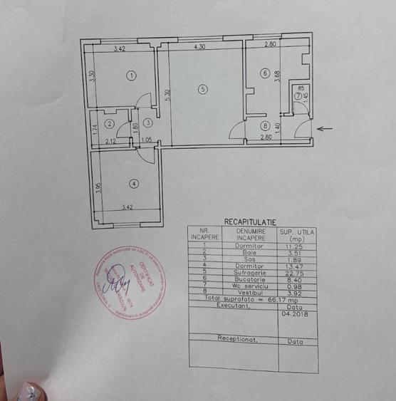 Apartament cu 3 camere semidecomandat, mobilat în Drumul Taberei