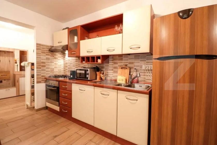 Apartament cu 3 camere decomandat, mobilat în Exterior Sud