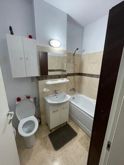 Apartament cu 2 camere decomandat în Vest