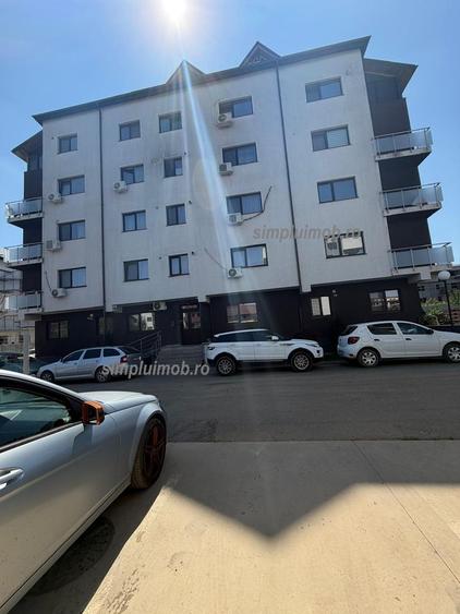 Apartament cu 2 camere decomandat, mobilat în Central