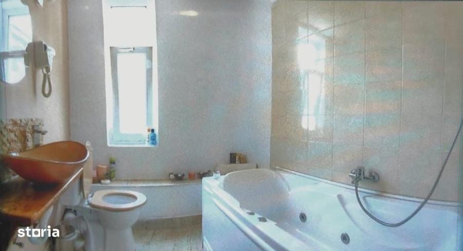 Casă cu 4 camere cu Teren 200 Mp în 16 Februarie