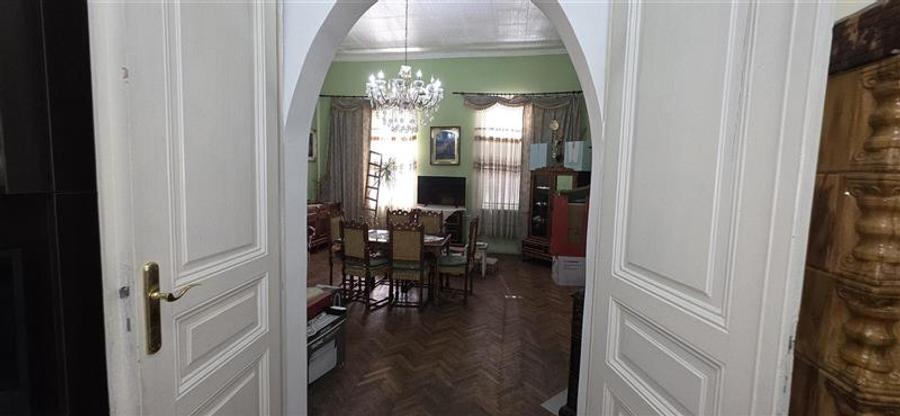 Apartament cu 4 camere decomandat, mobilat în Fabric