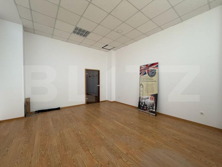 Birou, de 200 mp, în Dumbrăvița
