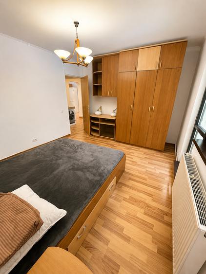 Apartament cu 3 camere decomandat în 13 Septembrie