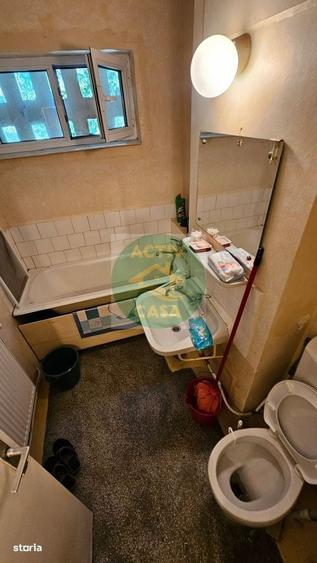 Apartament cu 3 camere decomandat în Central