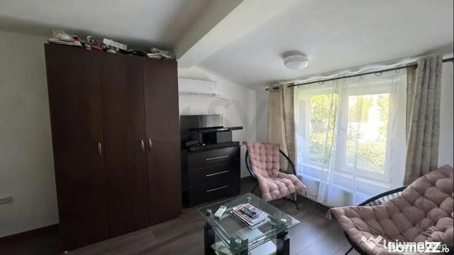 Casă cu 5 camere cu Teren 80 Mp în Unirii