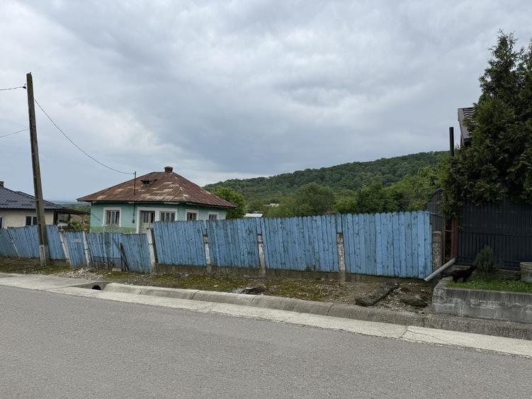 Spațiu comercial, în Strunga