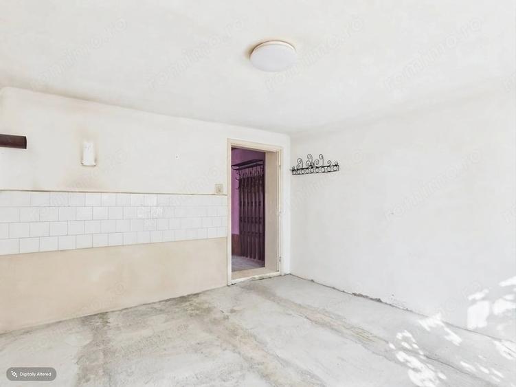 Casă cu Teren 328 Mp în Tileagd