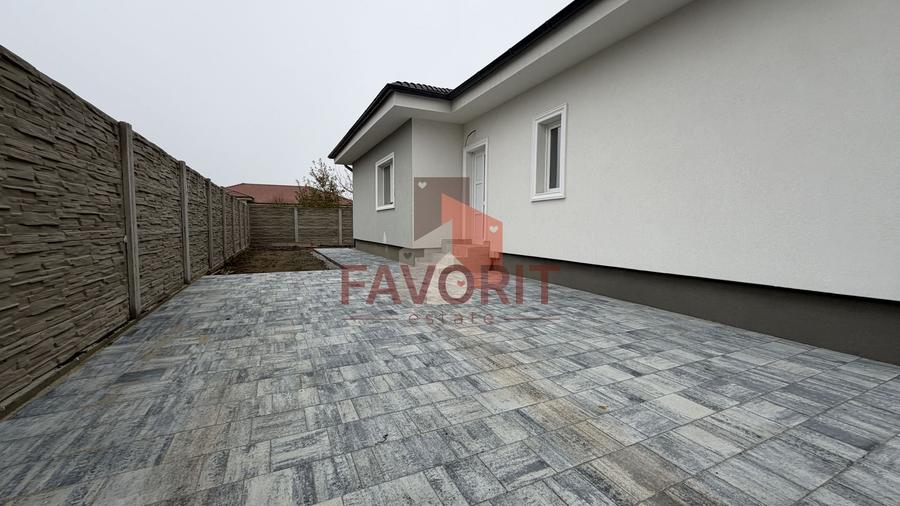 Duplex cu 3 camere cu Canalizare în Moșnița Nouă