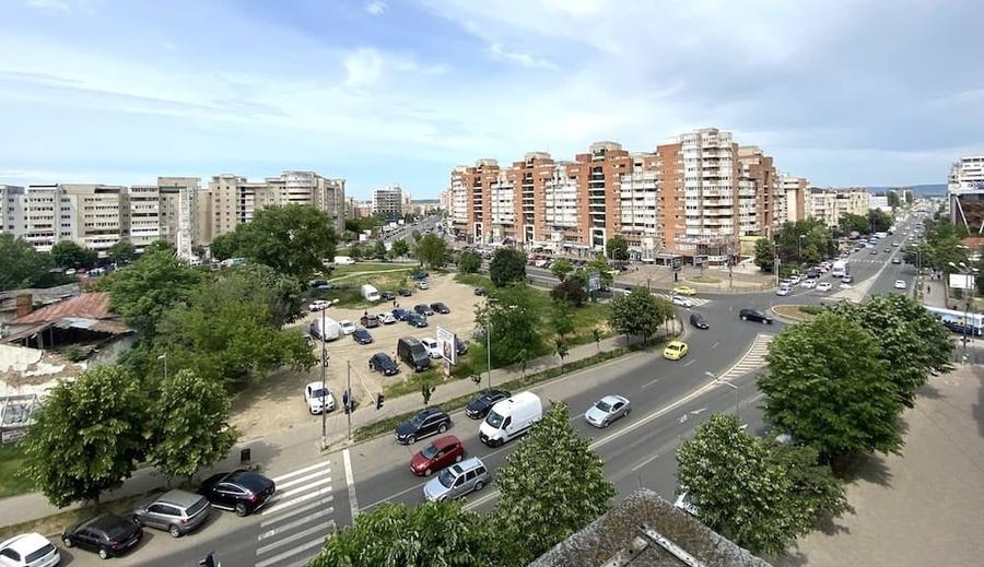 Apartament cu 2 camere decomandat, mobilat în Ultracentral