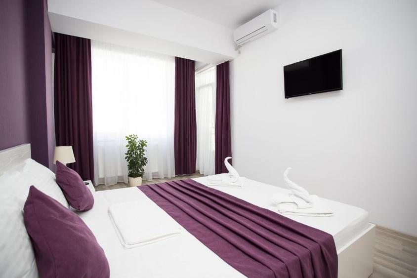 Apartament cu 2 camere decomandat, mobilat în Mamaia