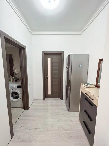 Apartament cu 3 camere semidecomandat în Semicentral