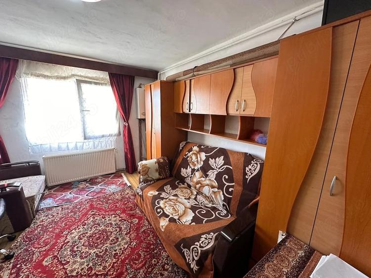 Garsonieră decomandată în Noua