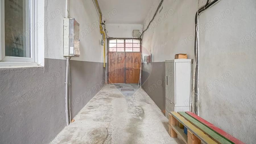 Apartament cu 2 camere semidecomandat, mobilat în Centrul Istoric