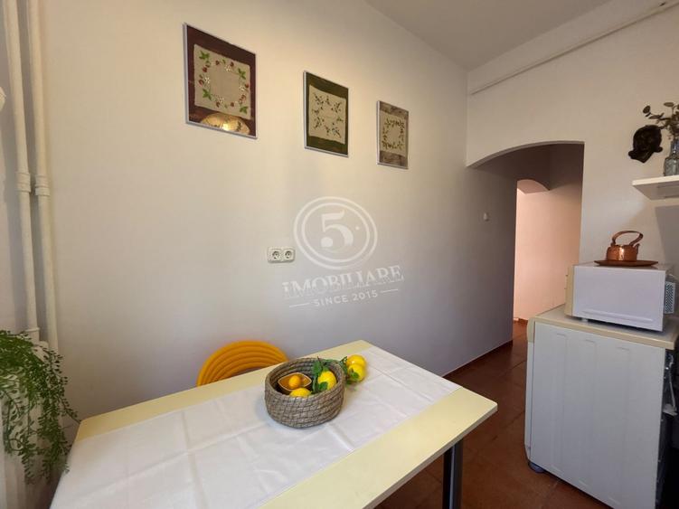 Apartament cu 2 camere semidecomandat, mobilat în Floreasca