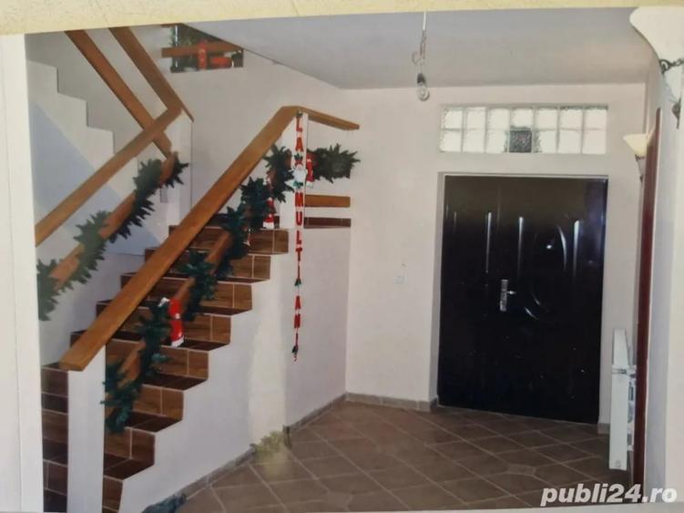 Casă cu 6 camere cu Teren 980 Mp în Unirii