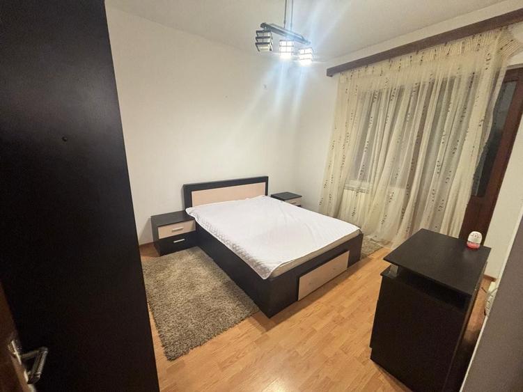 Apartament cu 2 camere decomandat, mobilat în Central