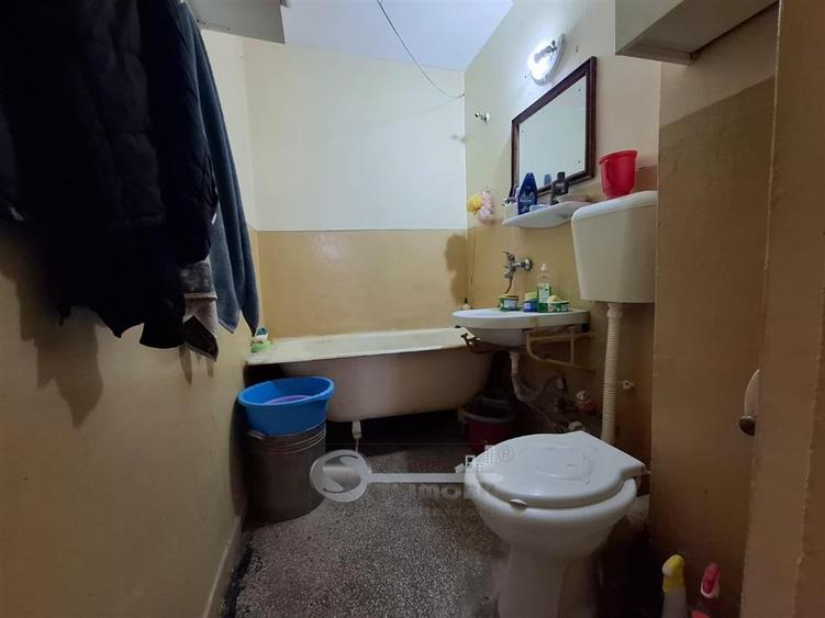 Apartament cu 2 camere nedecomandat în Podu Roș