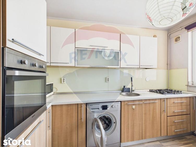 Apartament cu 3 camere, mobilat în Astra