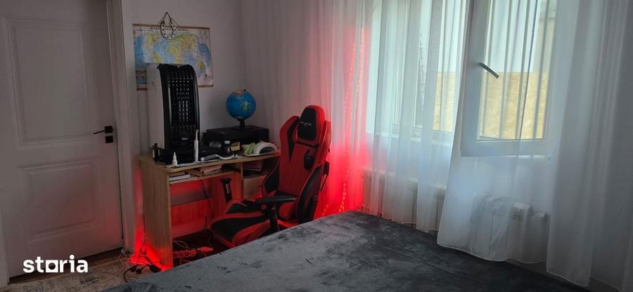 Casă cu 2 camere cu Teren 350 Mp în Roman
