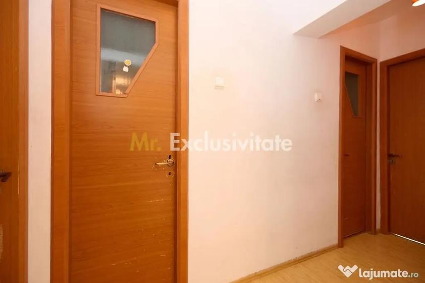 Apartament cu 4 camere decomandat în Craiovei