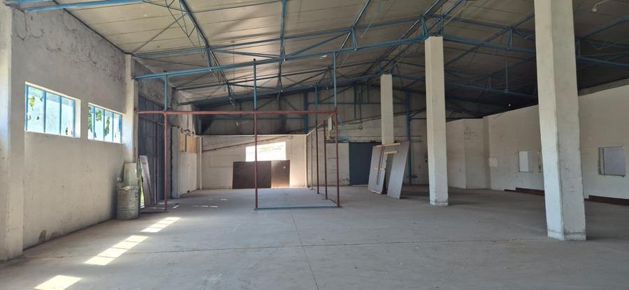 Spațiu industrial, de 2,411 mp, în Potlogi